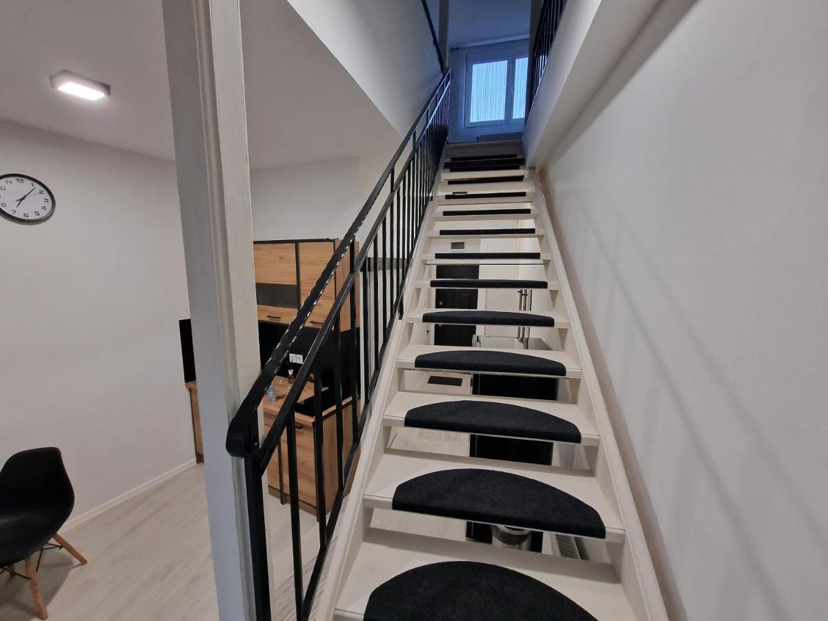 Schmidt Apartman Miskolc Belvarosaban מראה חיצוני תמונה