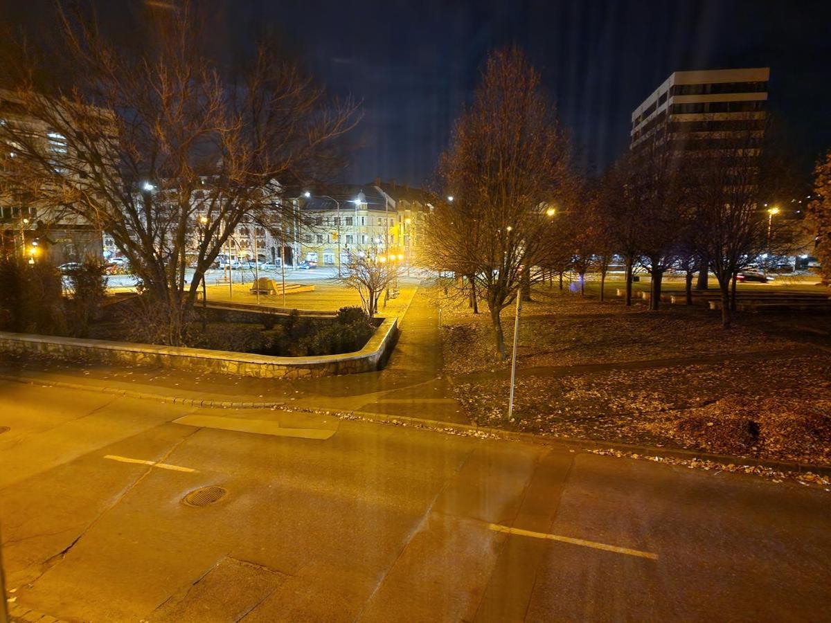 Schmidt Apartman Miskolc Belvarosaban מראה חיצוני תמונה