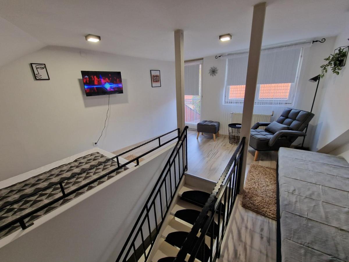 Schmidt Apartman Miskolc Belvarosaban מראה חיצוני תמונה